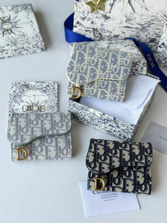 Picture of Dior Wallets _SKUfw239333200fw
